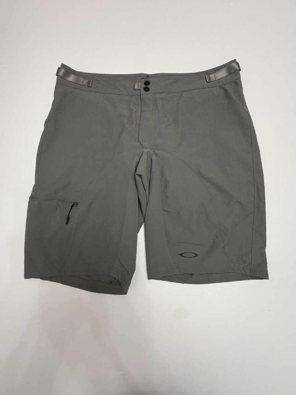 Oakley Men’s MTB Cycling Shorts Size 36 Gray Padded Liner Trail Hiking